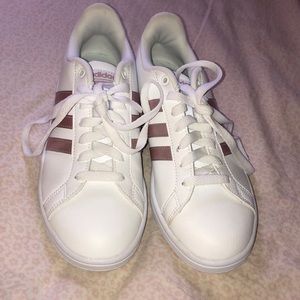 Brand new, never worn!!